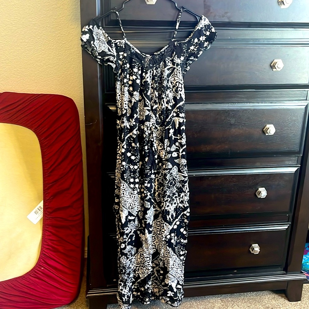 Xhilaration maxi dress